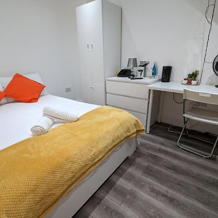 Mile End- Prime Location Hotell London Exteriör bild