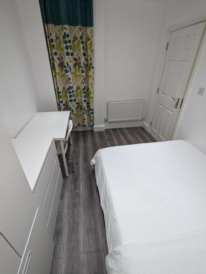 Mile End- Prime Location Hotell London Exteriör bild