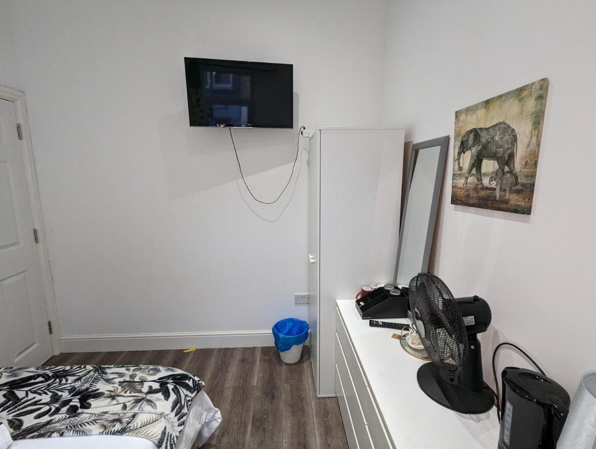 Mile End- Prime Location Hotell London Exteriör bild