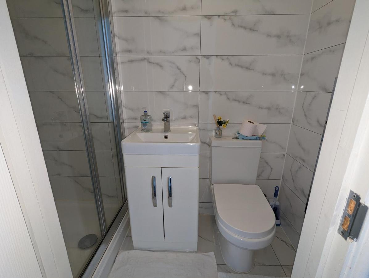 Mile End- Prime Location Hotell London Exteriör bild