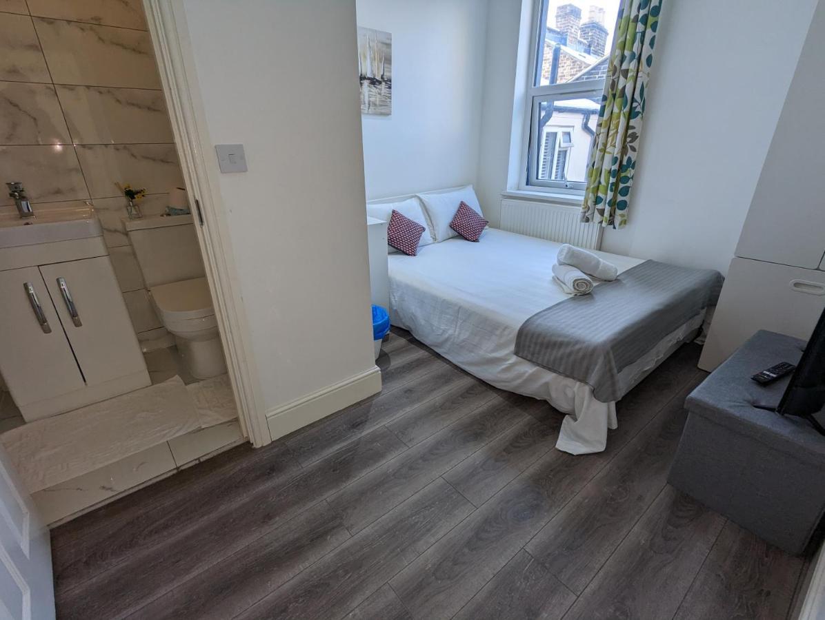 Mile End- Prime Location Hotell London Exteriör bild