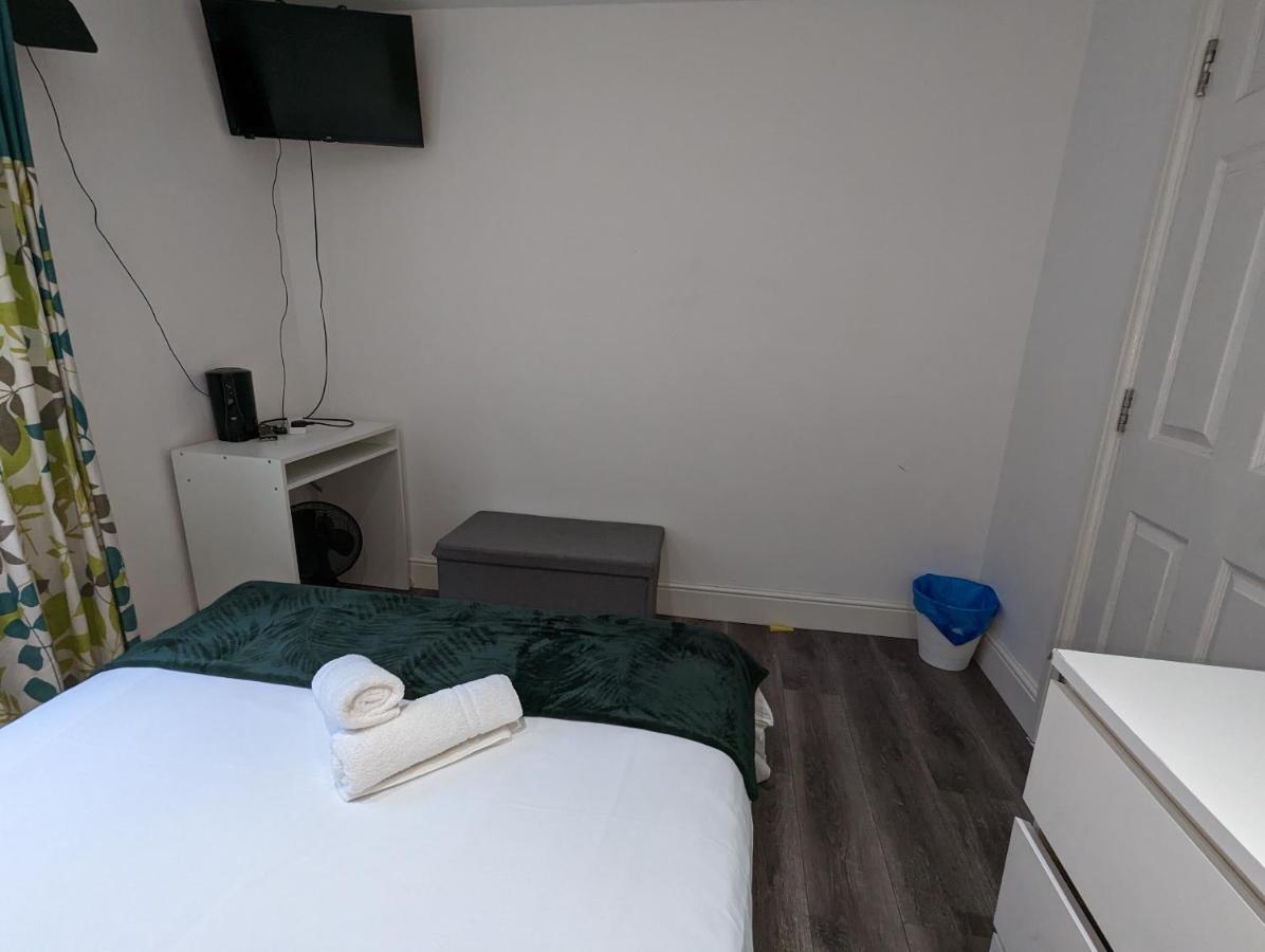 Mile End- Prime Location Hotell London Exteriör bild